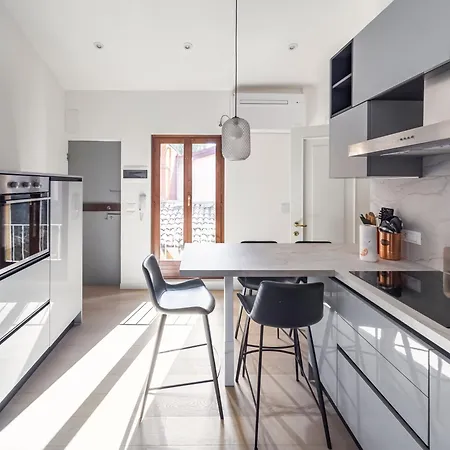 Apartment Charme In A Historic Bulding - Center *