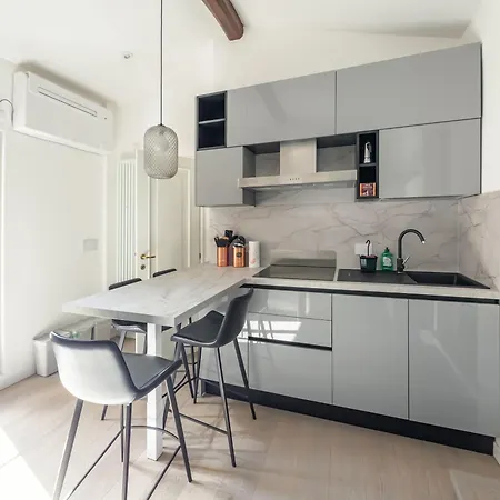 Apartment Charme In A Historic Bulding - Center *