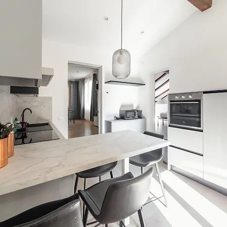 Charme In A Historic Bulding - Center Bologna