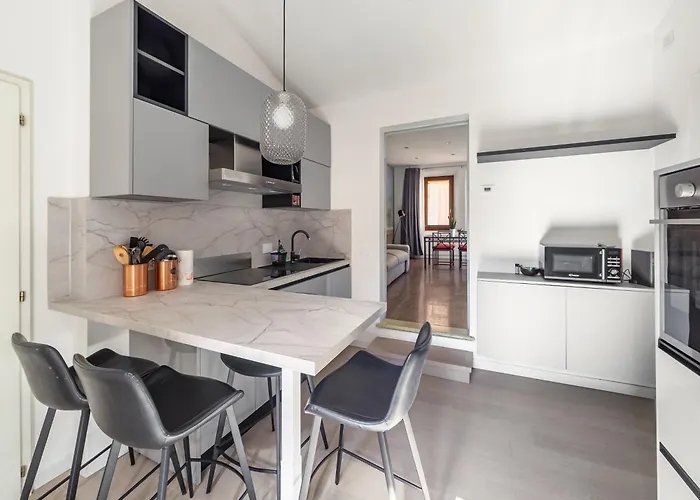 Charme In A Historic Bulding - Center 博洛尼亚