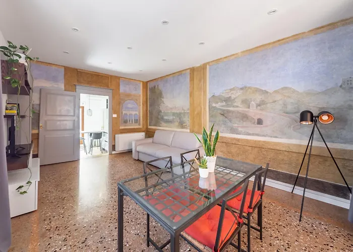 아파트 Charme In A Historic Bulding - Center *